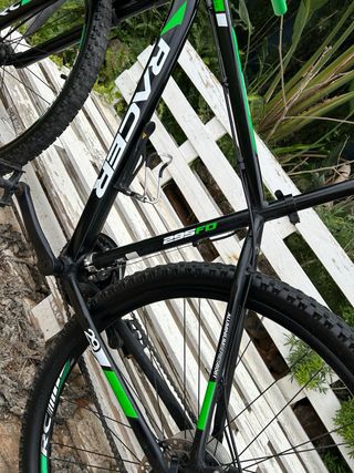 Bicicleta de Montaña Racer Negra y Verde