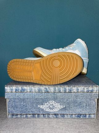 Air Jordan 1 Azul y Blanco Nuevas