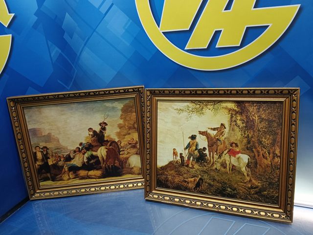 Dos laminas enmarcadas Cuadros de Goya , 40x248,5x03 cm. marco dorado