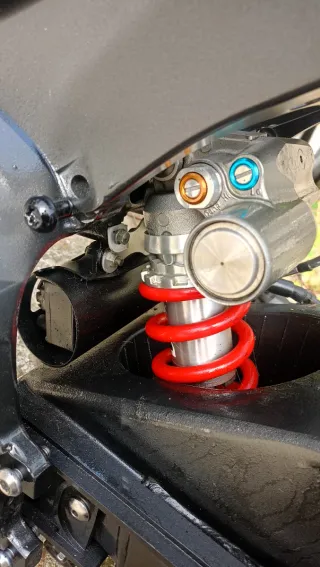 Amortiguador Yamaha R6 (2007-2008) solo 19.000klm