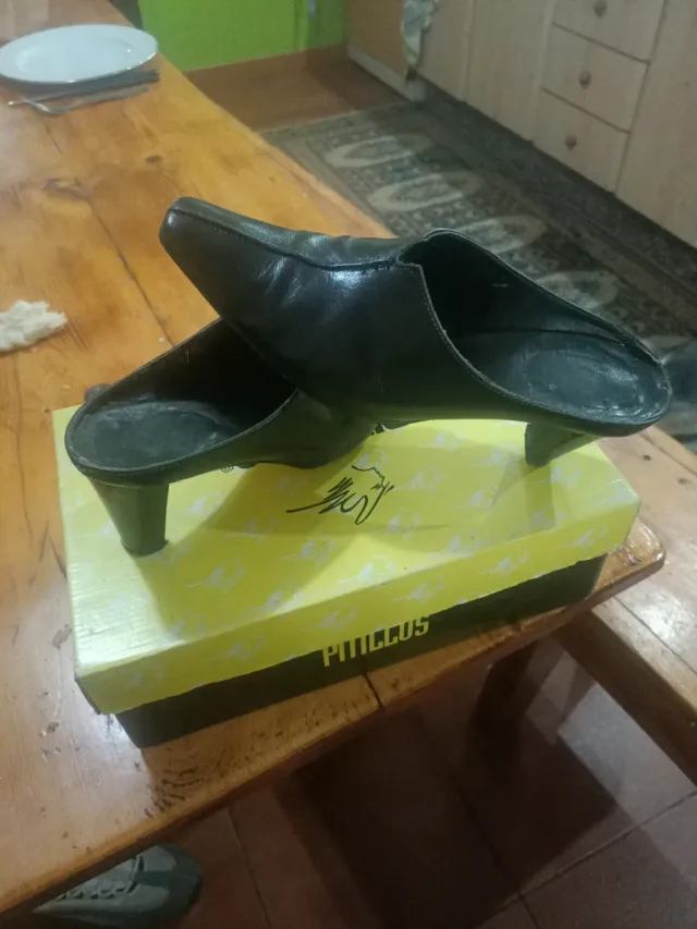 Sandalias Pitillos Negras Tacón