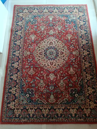 ALFOMBRA GRANDE DISEÑO FLORAL ANTIGUA