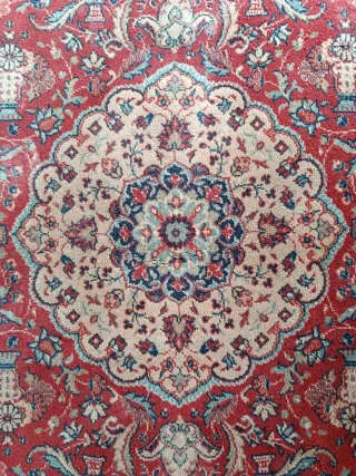 ALFOMBRA GRANDE DISEÑO FLORAL ANTIGUA