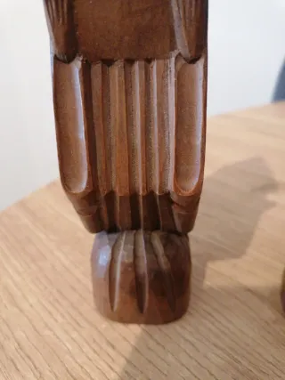 Pareja 2 Figuras Madera Tallada Monjes Lectores