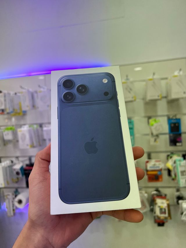 iPhone 17 Pro Max 1TB Azul