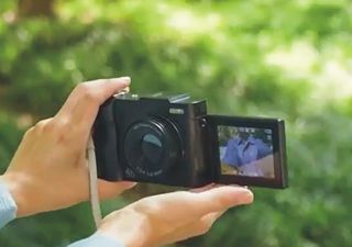 Cámara Digital 4K Negra con Zoom Potente