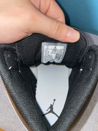 Air Jordan 1 Mid Blancas nuevas