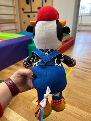 Peluche Vaca diferentes cierres de psicomotricidad