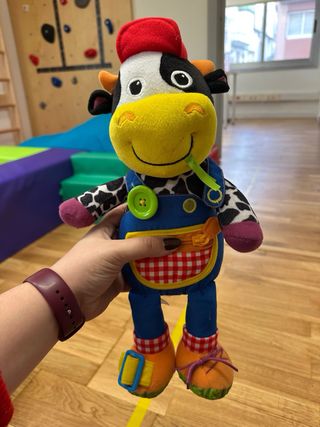 Peluche Vaca diferentes cierres de psicomotricidad