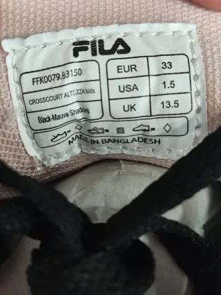 Zapatillas Fila Negras y Rosas Talla 33/35