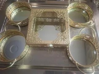 Bandejas decorativas doradas con espejo