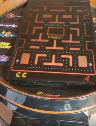 Máquina Arcade con forma de Barril (Pandora Box)