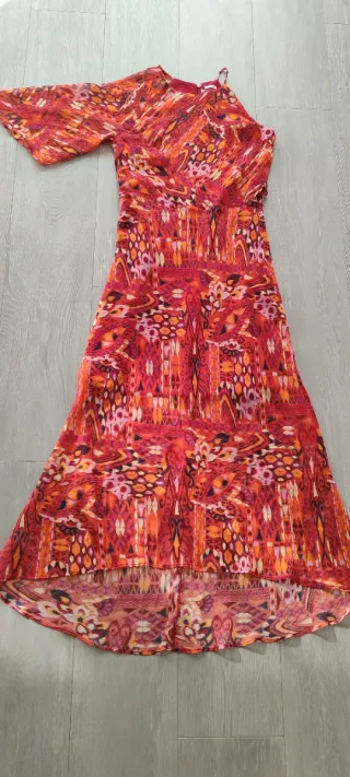 Vestido estampado para fiesta o boda