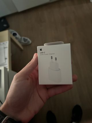 Cargador Apple USB-C 20W sin abrir