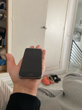 iPhone 6 Negro/Gris - Sin Cargador