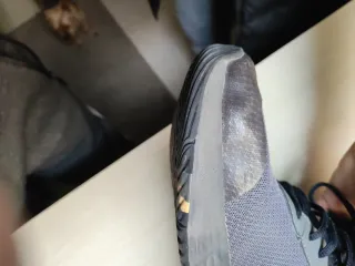 Deportivas Adidas Niños Negro y Dorado