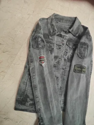 Cazadora vaquera efecto lavado Talla S