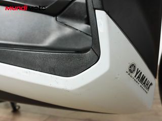 YAMAHA X-MAX 250