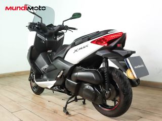 YAMAHA X-MAX 250