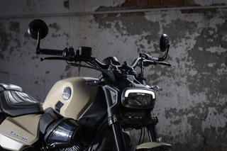 Benelli Leoncino Bobber 400 Negra