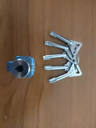 Bombín Sidese Alta Seguridad.