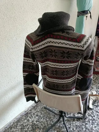 Vestido de invierno con cuello alto