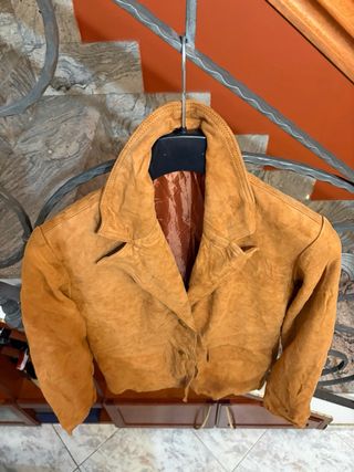 Giacca in vera pelle scamosciata vintage