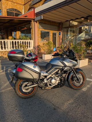 Suzuki V-Strom 650