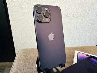 iPhone 14 Pro Max Morado