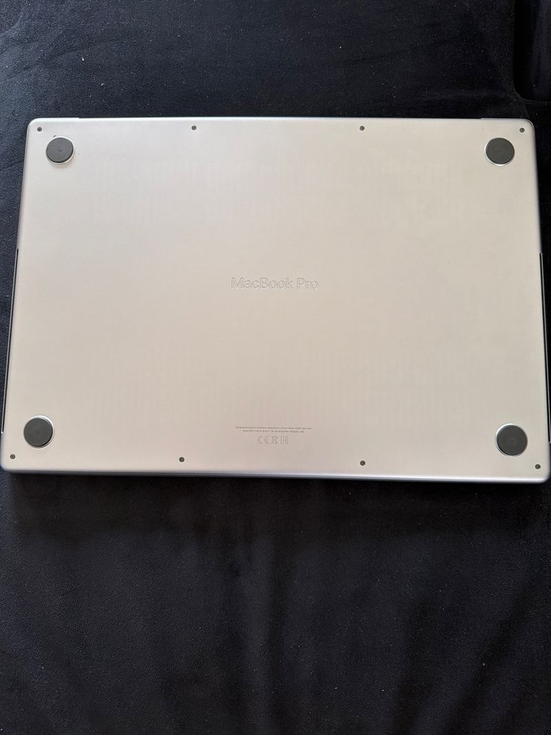 MacBook Pro 16” 2021 1 TB 16 RAM PARA PIEZAS afbeelding 2