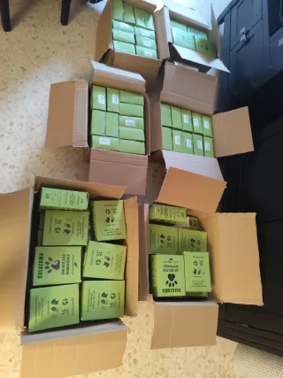 Dispensador + 240 Bolsas Caca Perro Biodegradables