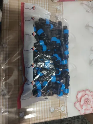 Conectores riego goteo 14 bolsas 50UND 180e lote