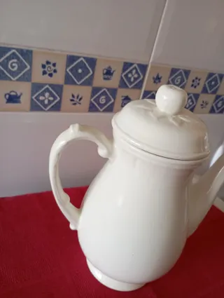 Tetera San Claudio Porcelana Blanca