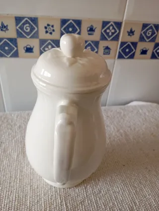 Tetera San Claudio Porcelana Blanca