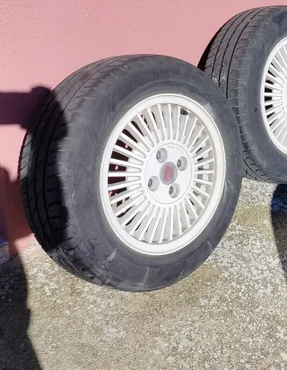 Las otras dos llantas del Seat Ibiza, Málaga 4x98