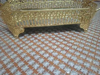 Bandeja rectangular dorada con espejo