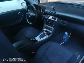 Mercedes-Benz Clase C 2006