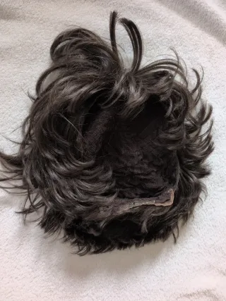 Peluca pelo natural moreno corto