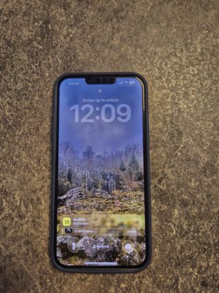 iPhone 14 Plus 128GB + Cable Cargador