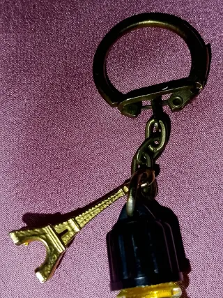 Souvenir París Torre Eiffel y Perfume