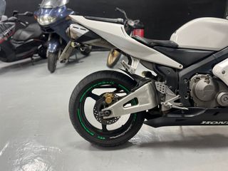 Honda CBR600RR 2004 Blanca