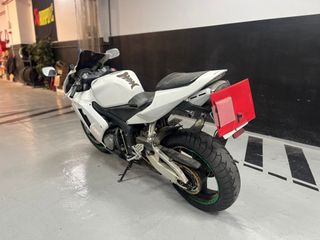 Honda CBR600RR 2004 Blanca
