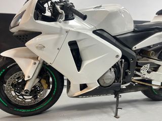 Honda CBR600RR 2004 Blanca