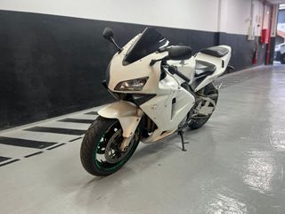 Honda CBR600RR 2004 Blanca