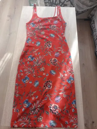Vestido Zara estampado flores elástico