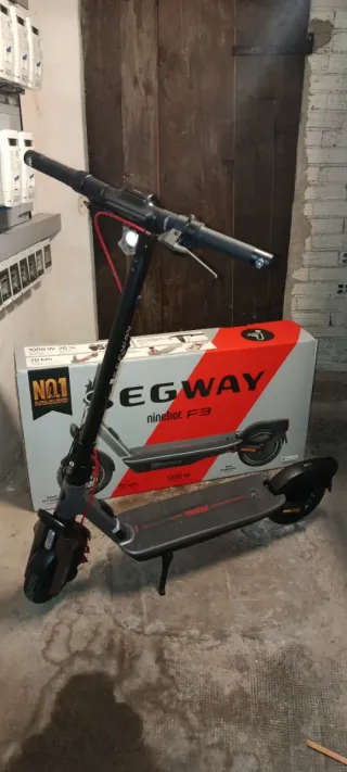Monopattino Elettrico Segway Ninebot F30E