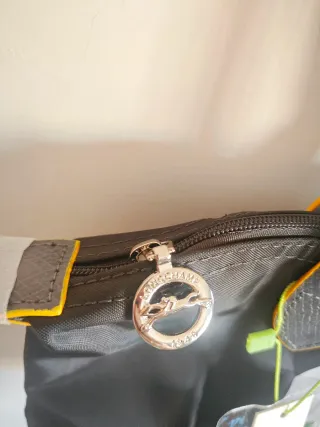 Le Pliage negro carbón talla mediana hombros