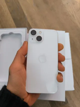 Apple iPhone 13 mini