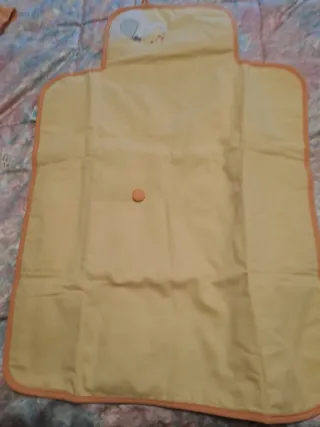 Ropa de Cuna Bebé Elefantes Naranja y Amarillo