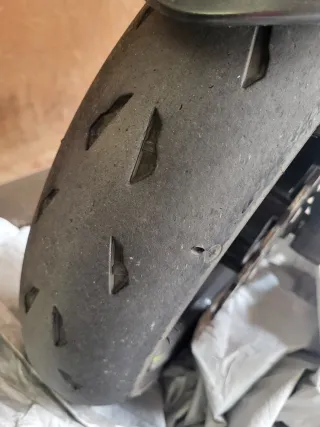 Kawasaki Z650 Negra y Verde